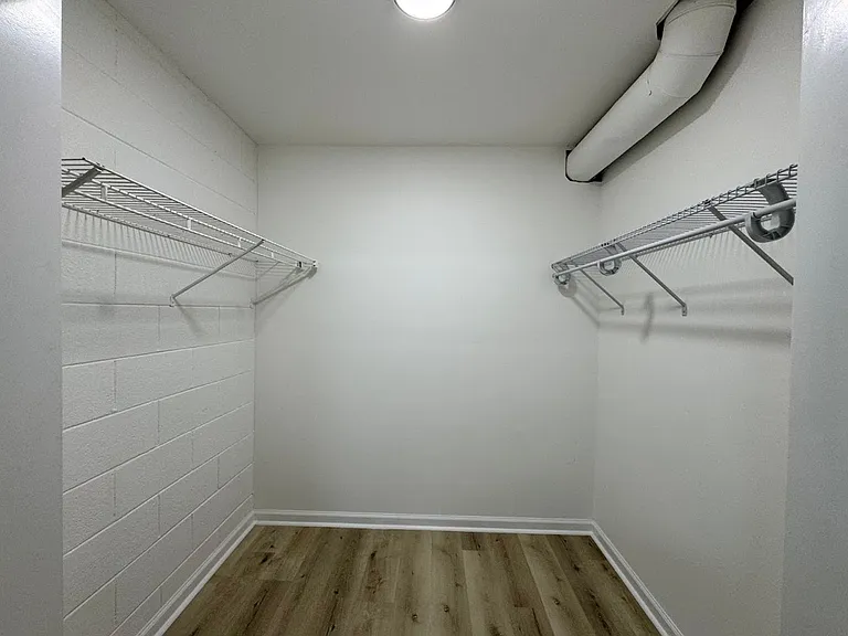 2205 Hathaway Dr — Photo 15