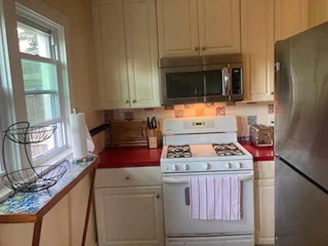 3610 Hooper Ave — Photo 10