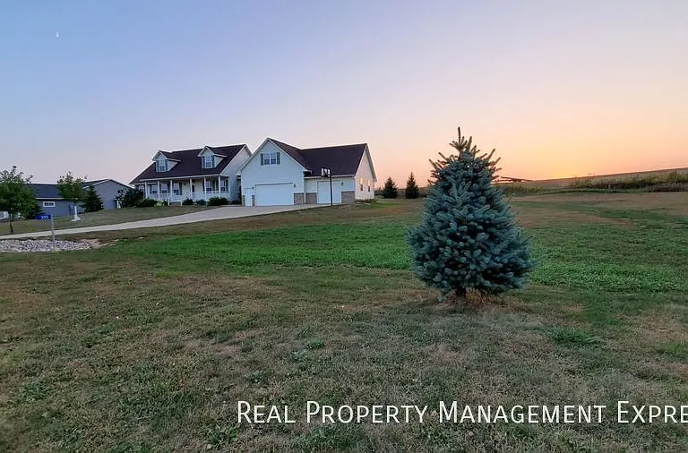 305 E Pine Lake Dr — Photo 47