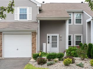 39 Renaissance Ln, New Brunswick, NJ 08901