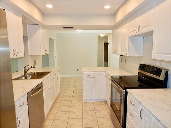 3rd image of 504 Driftwood Cir W
