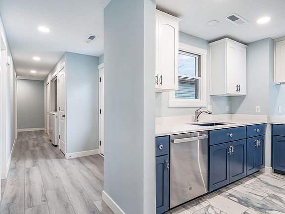 4th image of 1309 Hiawatha Pl