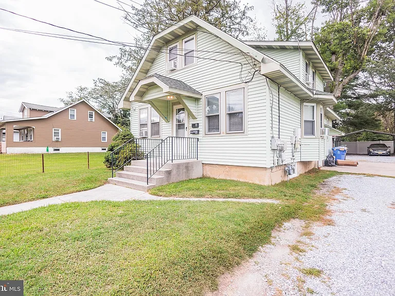 11 Sewell St #A — Photo 2