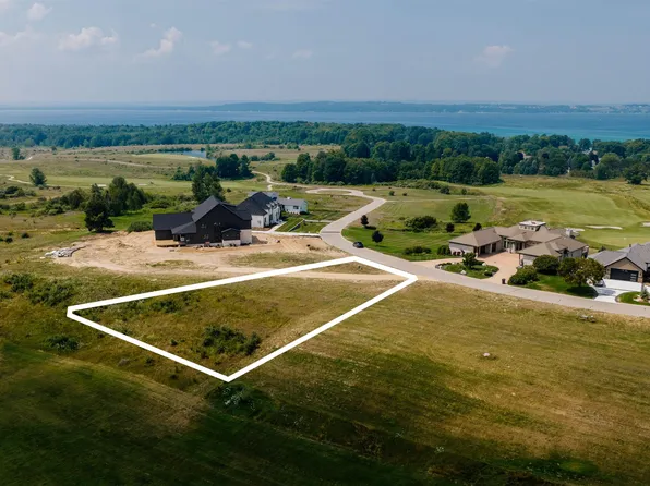 4170 Dornoch Ct #47, Williamsburg, MI 49690