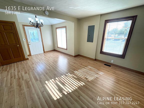 3rd image of 1635 E Legrande Ave