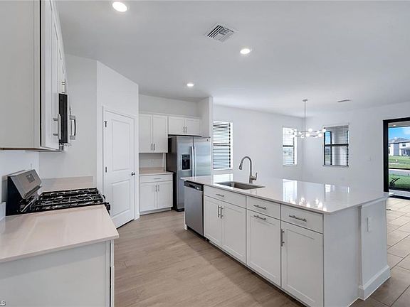 5th image of 19232 Gentry PL