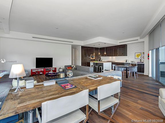 2nd image of 3250 NE 188th St APT 301