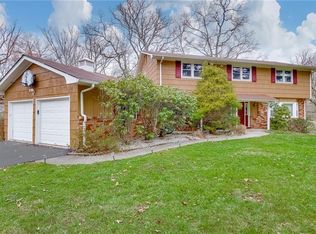 2 Lynne Dr, New City, NY 10956