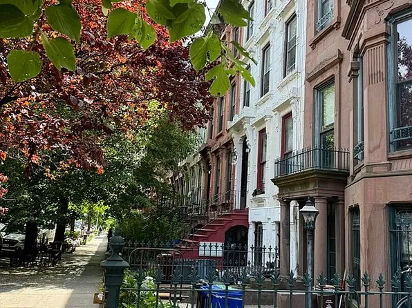 64 Hancock St, Brooklyn, NY 11216