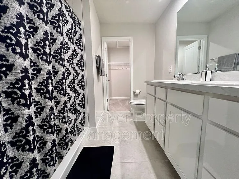 5953 Creekside Crossing Dr — Photo 22