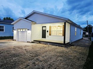 403 E Elm St, Washington Court House, OH 43160