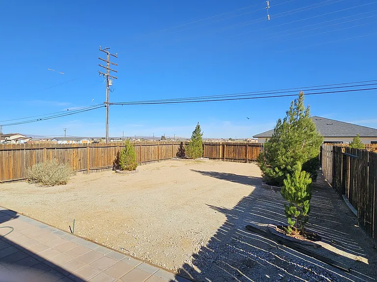 21332 Corwin St #A — Photo 14