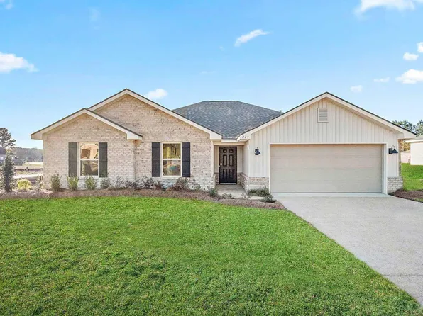 229 Raulston Dr, Byram, MS 39272