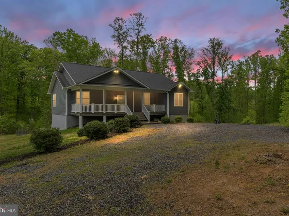 3137 Blount Dr, Bumpass, VA 23024