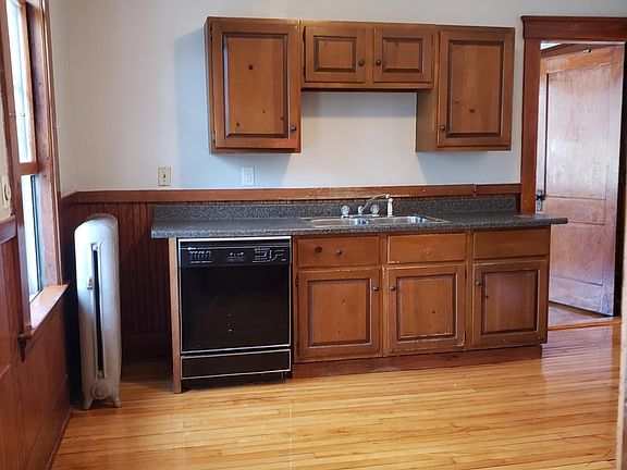 4th image of 91 Elmwood Rd