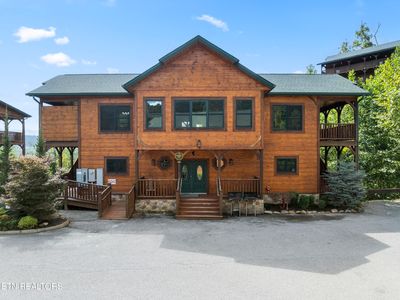 888 Great Smoky Way, Gatlinburg, TN, 37738