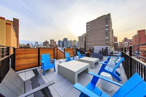 Rented by Voro New York | media 29