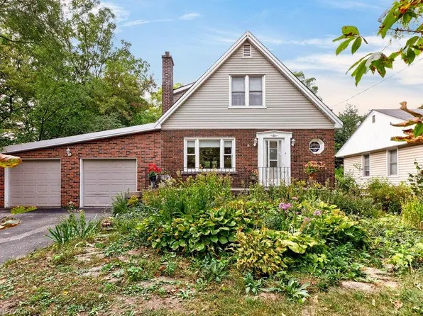 64 Tweedsmuir Ave, Dundas, ON L9H 4H5