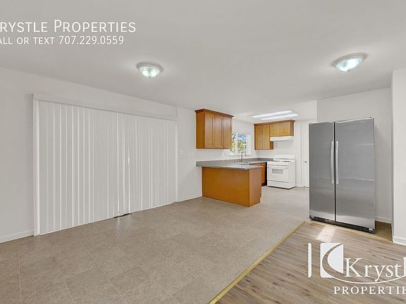4th image of 424 Coghlan St #B