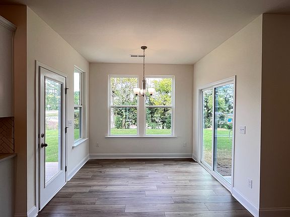 5th image of 1503 Cedar Tree Dr