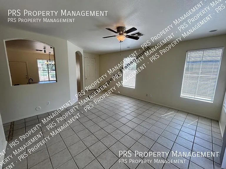 3317 E Park Ave — Photo 13