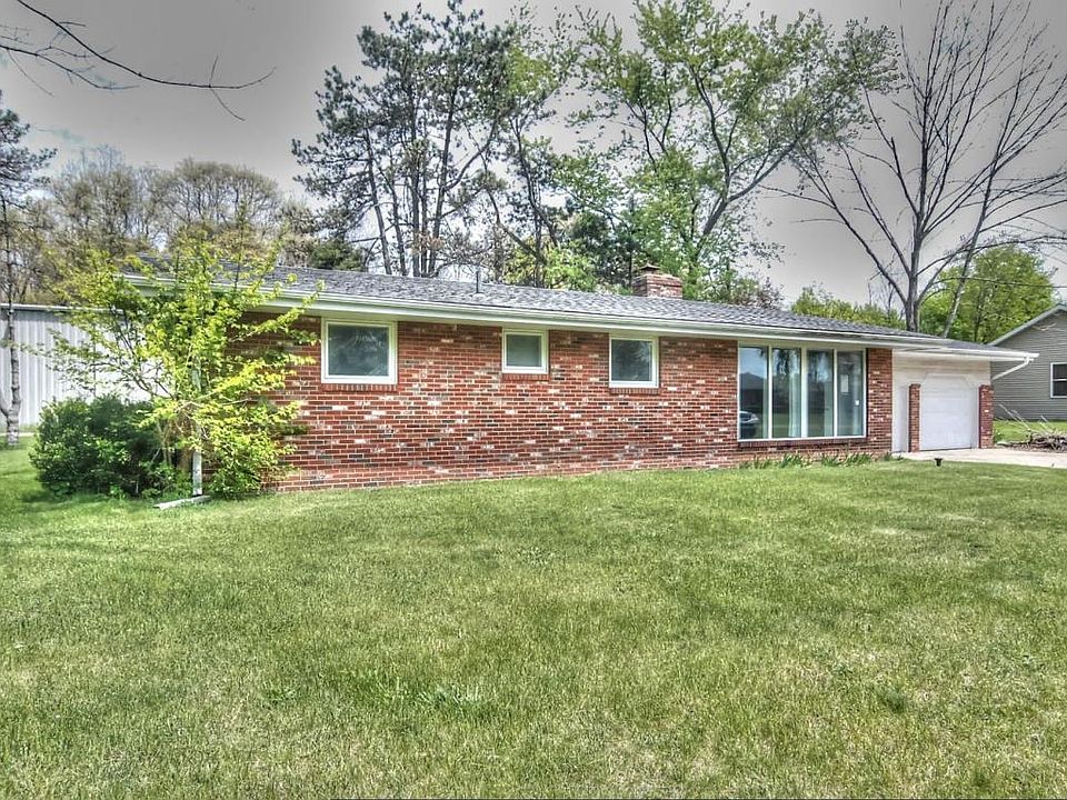 1st image of 2563 Locust Ln
