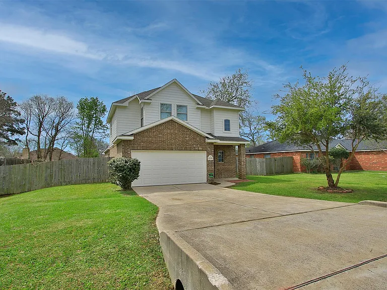 12339 Ridgecrest Dr — Photo 2