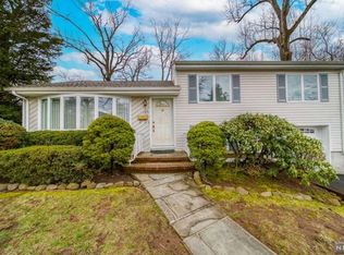 184 Phelps Ave, Cresskill, NJ 07626