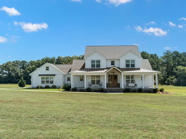 168 Henegar Farms Dr NW, Cleveland, TN 37312