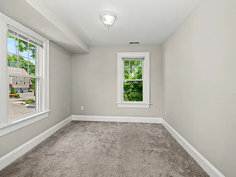 19 Spring Hill Ave #2 — Photo 19