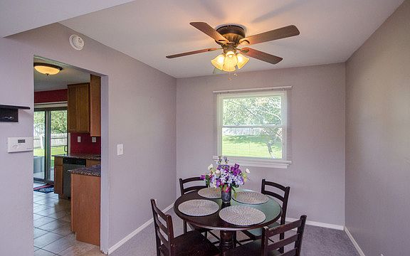5th image of 3815 Windjammer Ln