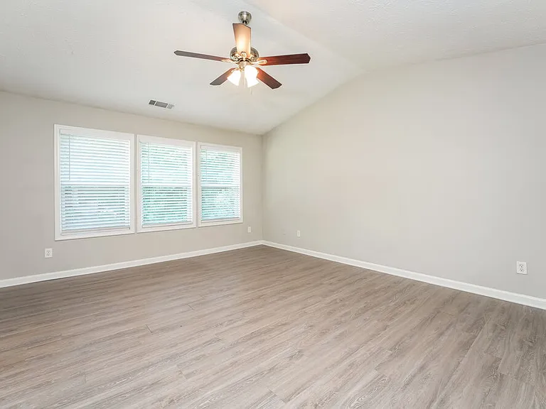 205 Cool Weather Dr — Photo 11