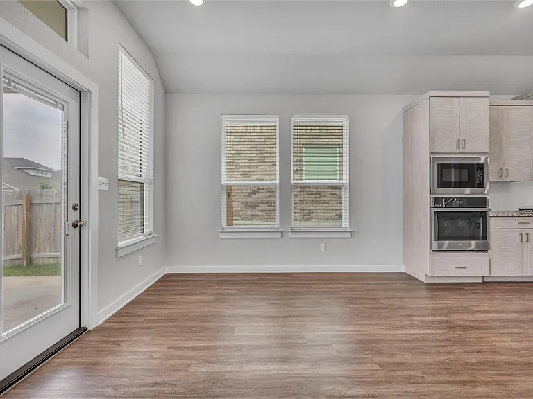 121 High Plains Dr — Photo 12