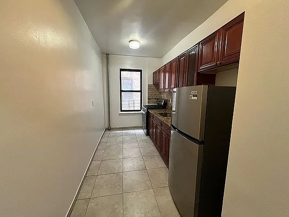 2nd image of 853 Walton Ave #3Z