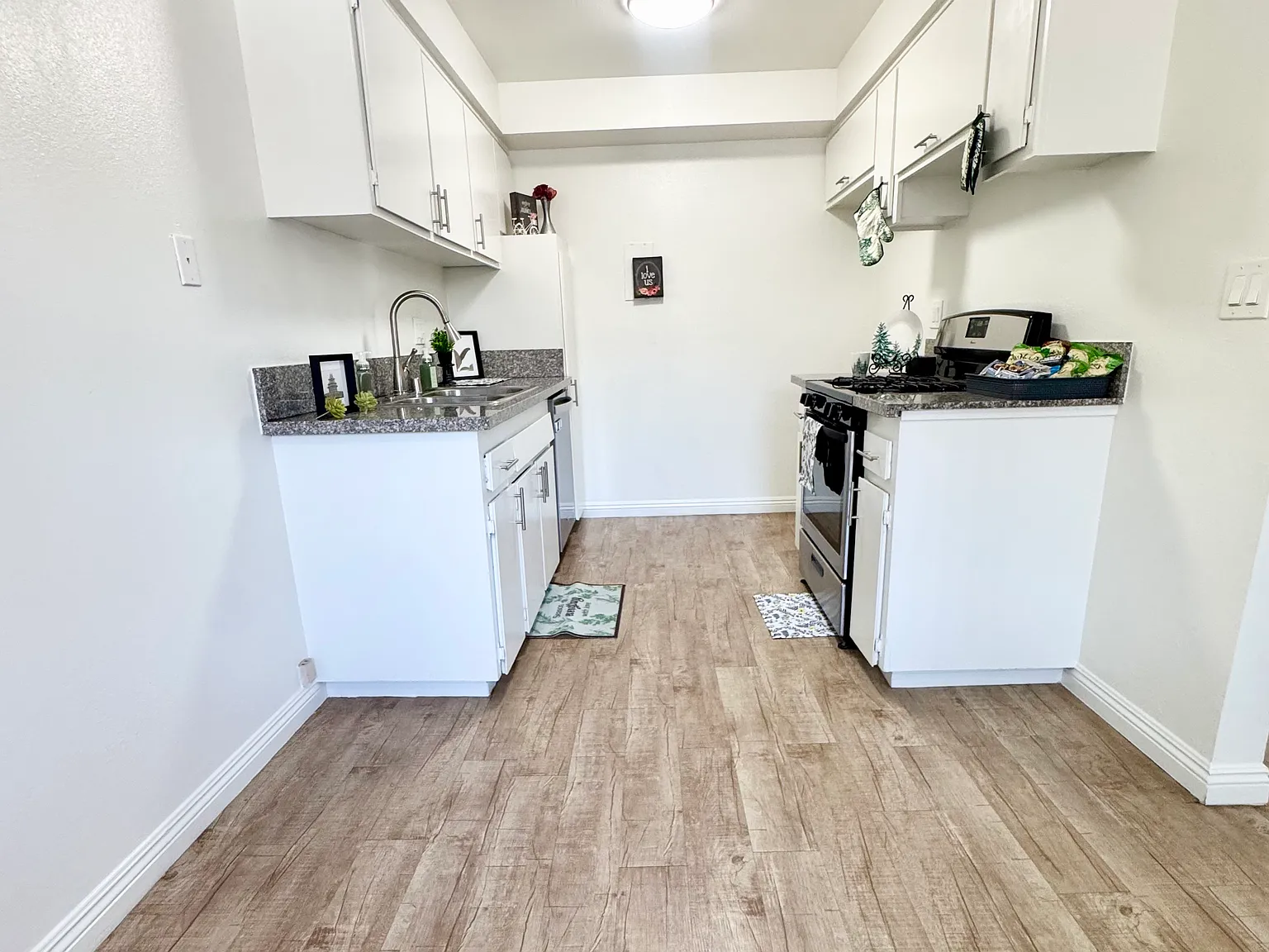 Vista Verde Apartments — Photo 1