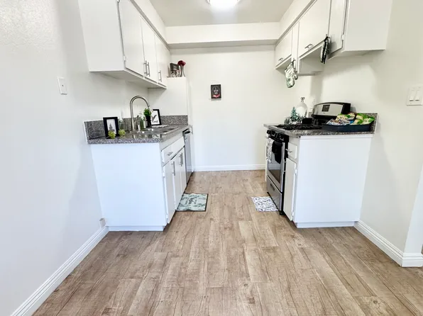 Vista Verde Apartments, 9146 Somerset Blvd #27, Bellflower, CA 90706