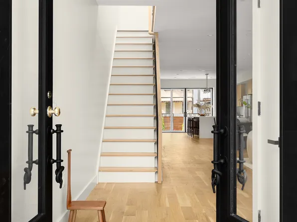 1489 Jefferson Avenue image 5 of 13