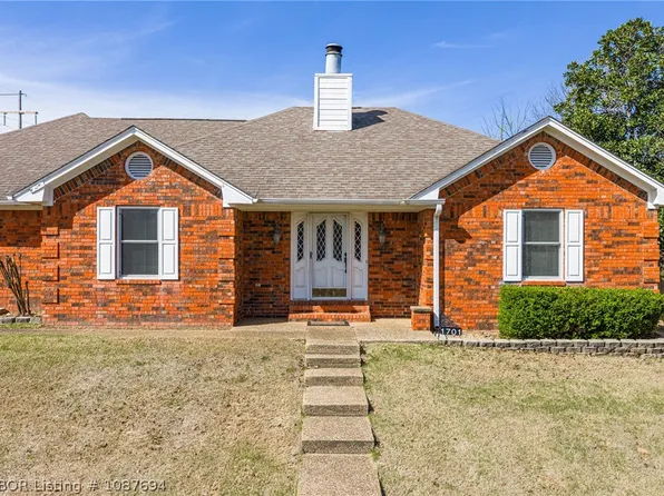 1701 Broken Hill Dr, Van Buren, AR 72956