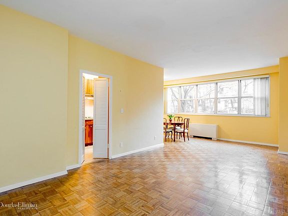 2nd image of 555 Kappock St APT 2G