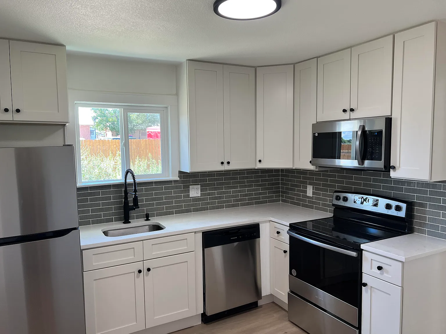 E 15th St, Pueblo — Photo 1