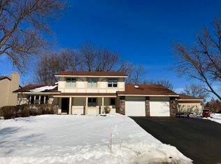 7910 S Bay Curv, Eden Prairie, MN 55347