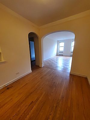 1st image of 4130 46th St APT 5L