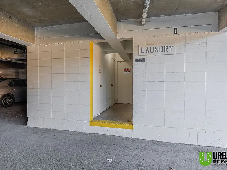 105 N 9th St — Photo 15