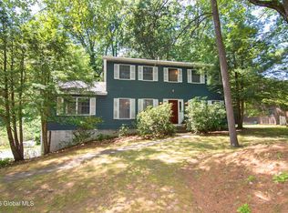66 Via Da Vinci, Clifton Park, NY 12065