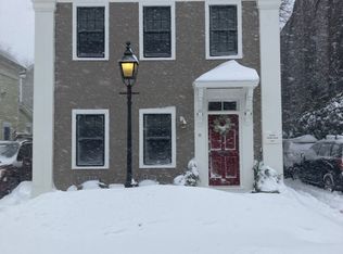 11 Starr St, New London, CT 06320