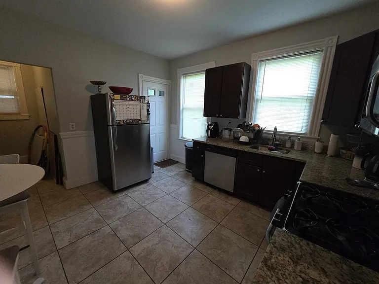 6 Sawyer Ave #2 — Photo 2