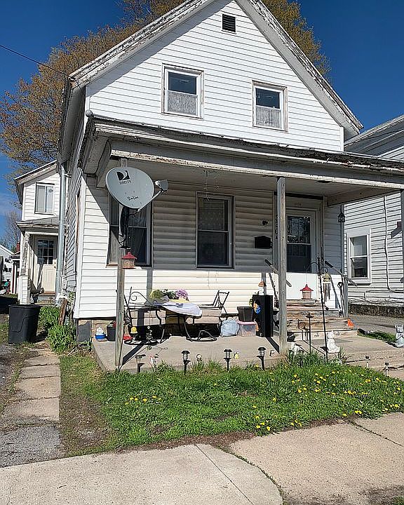1st image of 320 Morris St