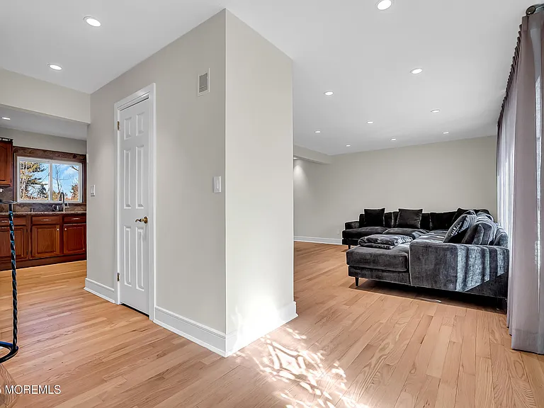 17 Arlene Dr — Photo 11