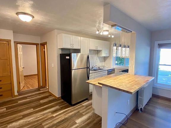 2nd image of 2176 Dayton Ave #7