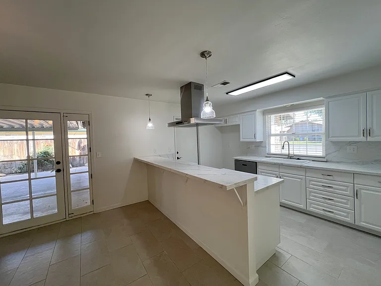 7415 Hooper Ave — Photo 11